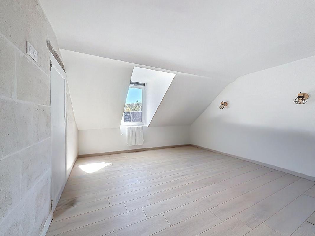 NEUILLY-SOUS-CLERMONT LONGERE - 147M² - 4 CHAMBRES - CAVE VOUTEE - JARDIN - DEPENDANCES - 60129 NEUILLY SOUS CLERMONT 11