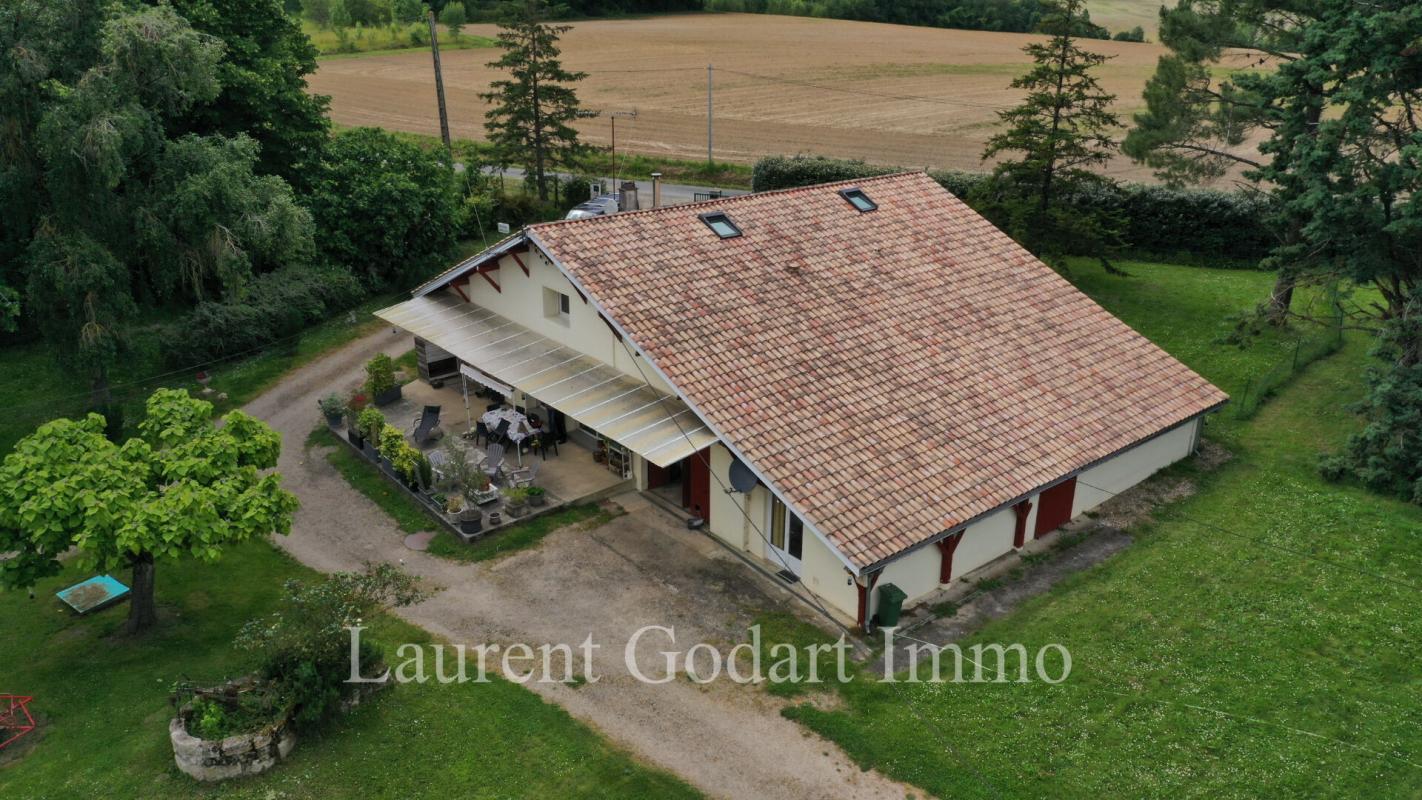 CASTELJALOUX Maison de 230m² avec dépendance sur 5000m² 11