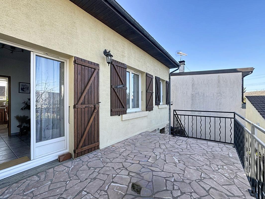 IGNY Gommonvilliers  Maison familiale lumineuse avec terrasse plein Sud et fort potentiel 10