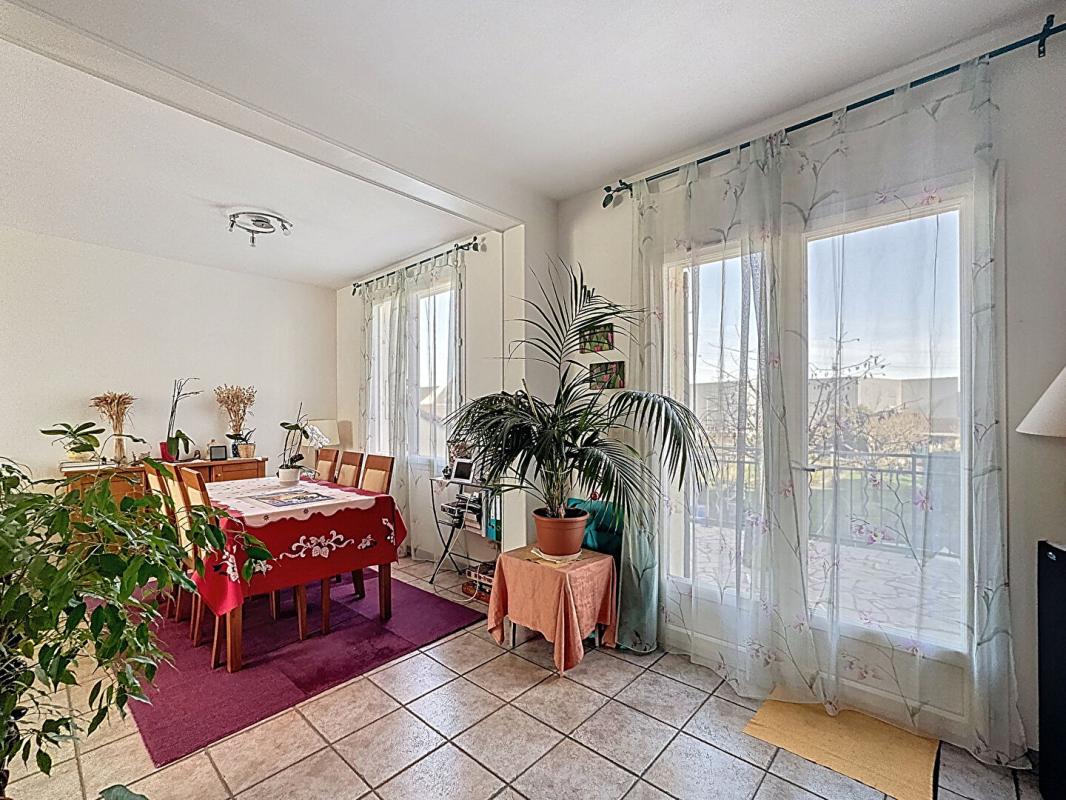 IGNY Gommonvilliers  Maison familiale lumineuse avec terrasse plein Sud et fort potentiel 7