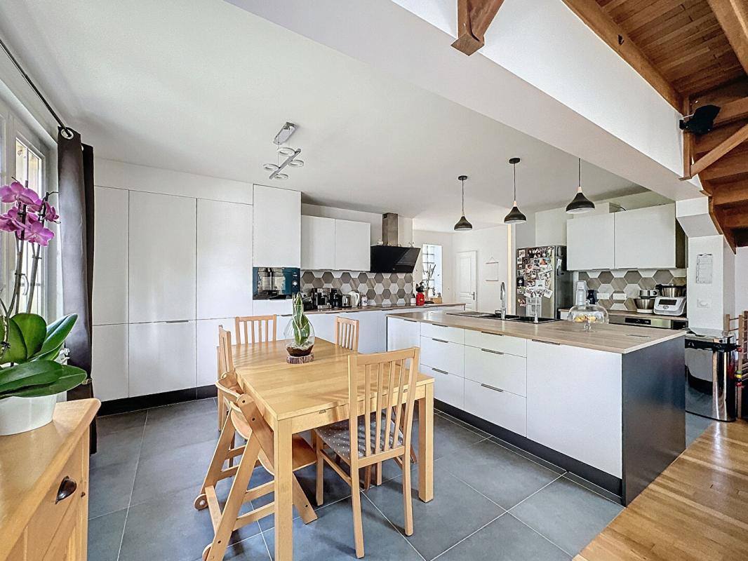 IGNY Nature, espace et lumière  Maison familiale de standing à Igny 8