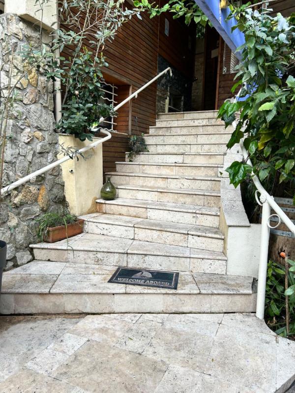 AURIBEAU-SUR-SIAGNE Maison Auribeau Sur Siagne 6 pièce(s) 180 m2 4