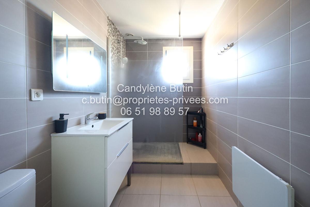 MAUREILHAN Villa T5 avec piscine et espace détente ,120 m² habitables 12