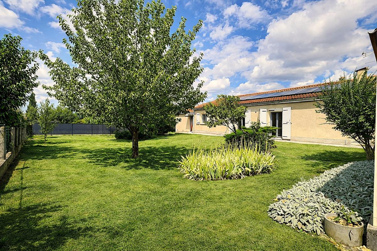 LE SEQUESTRE Maison Le Sequestre 6 pièce(s) 123 m² 12