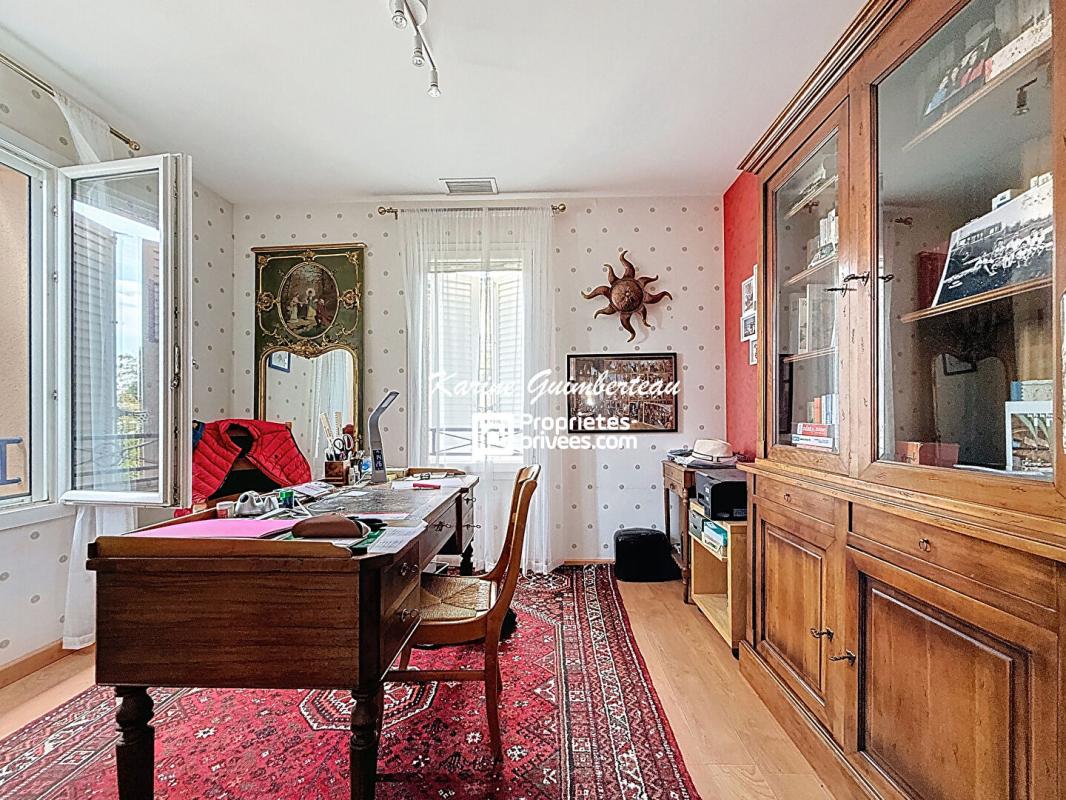 FRONSAC Pavillon de plain-pied avec jardin + garage 8