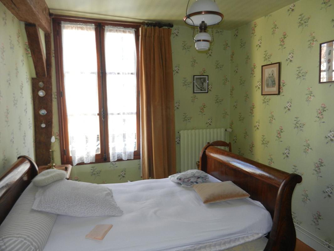 NONANCOURT Maison Nonancourt  4 pièce(s) 11