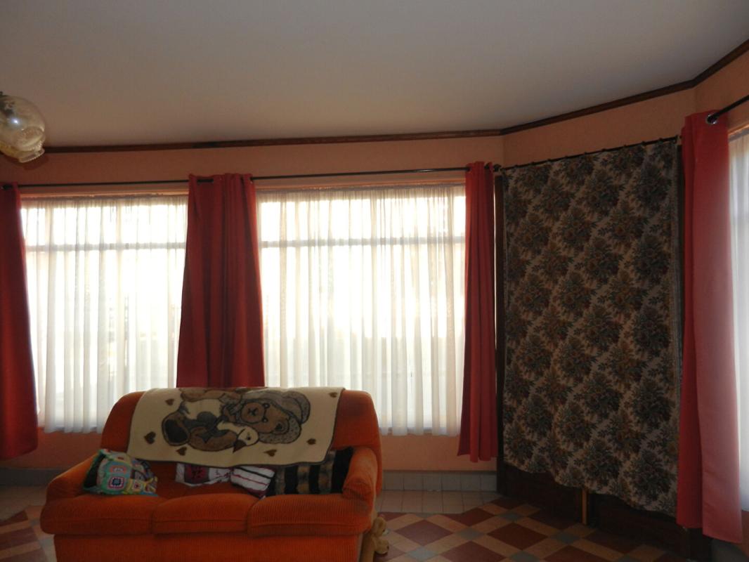 NONANCOURT Maison Nonancourt  4 pièce(s) 5