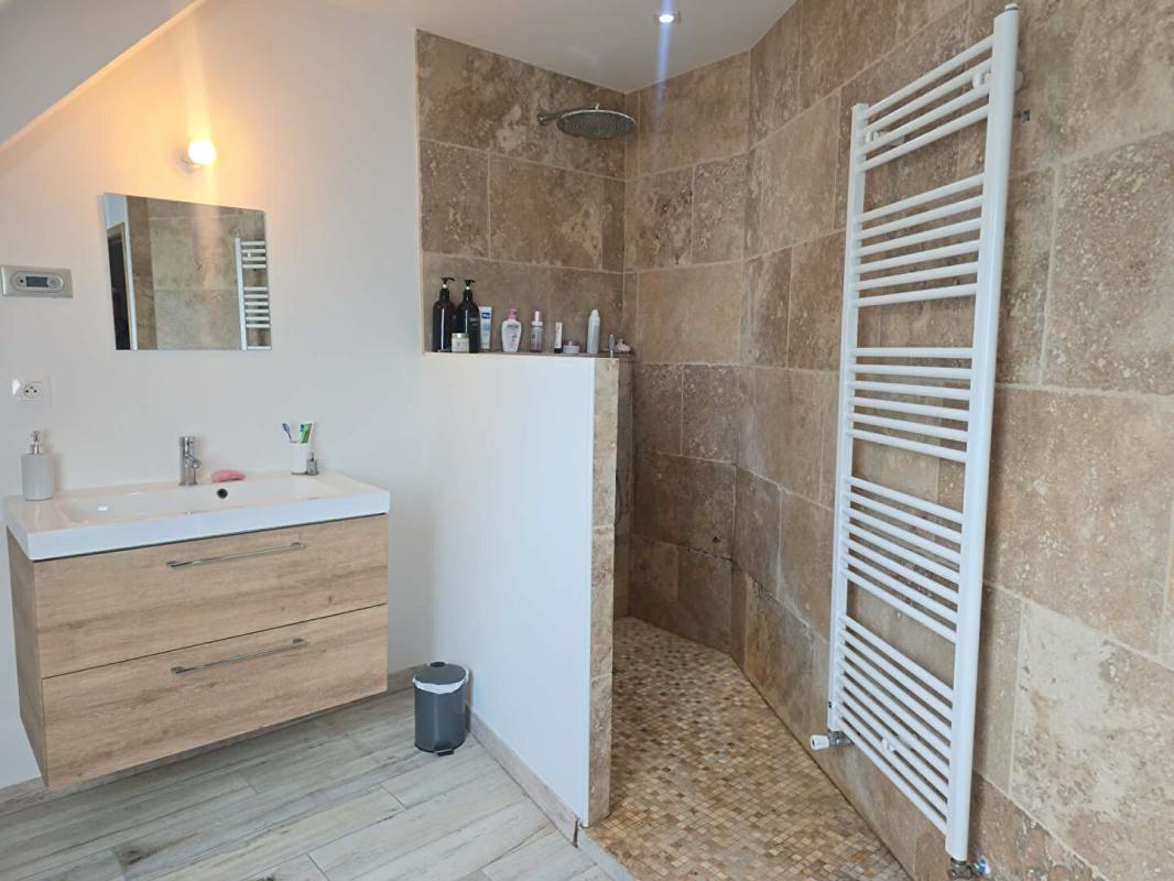 CHEMIRE-LE-GAUDIN Maison 4 CHAMBRES DOUBLE GARAGE 5 pièce(s) 120 m2 9