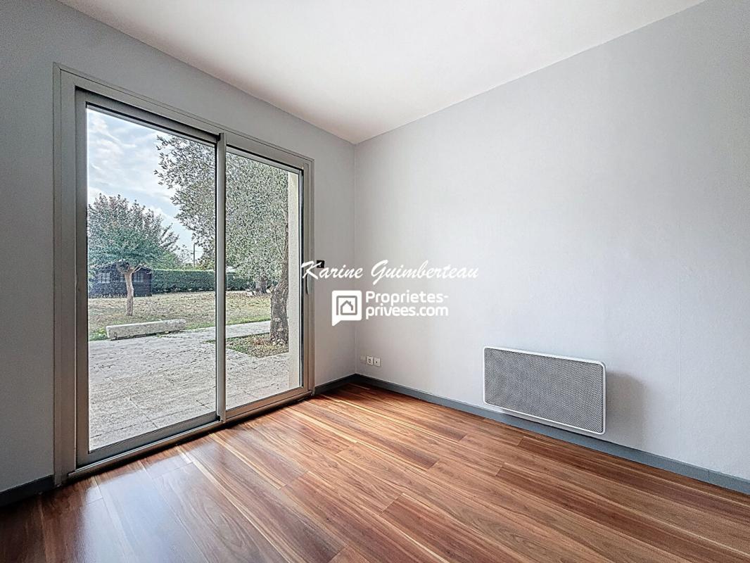 COUTRAS Coutras : Maison + studio + jardin arboré + garage 16