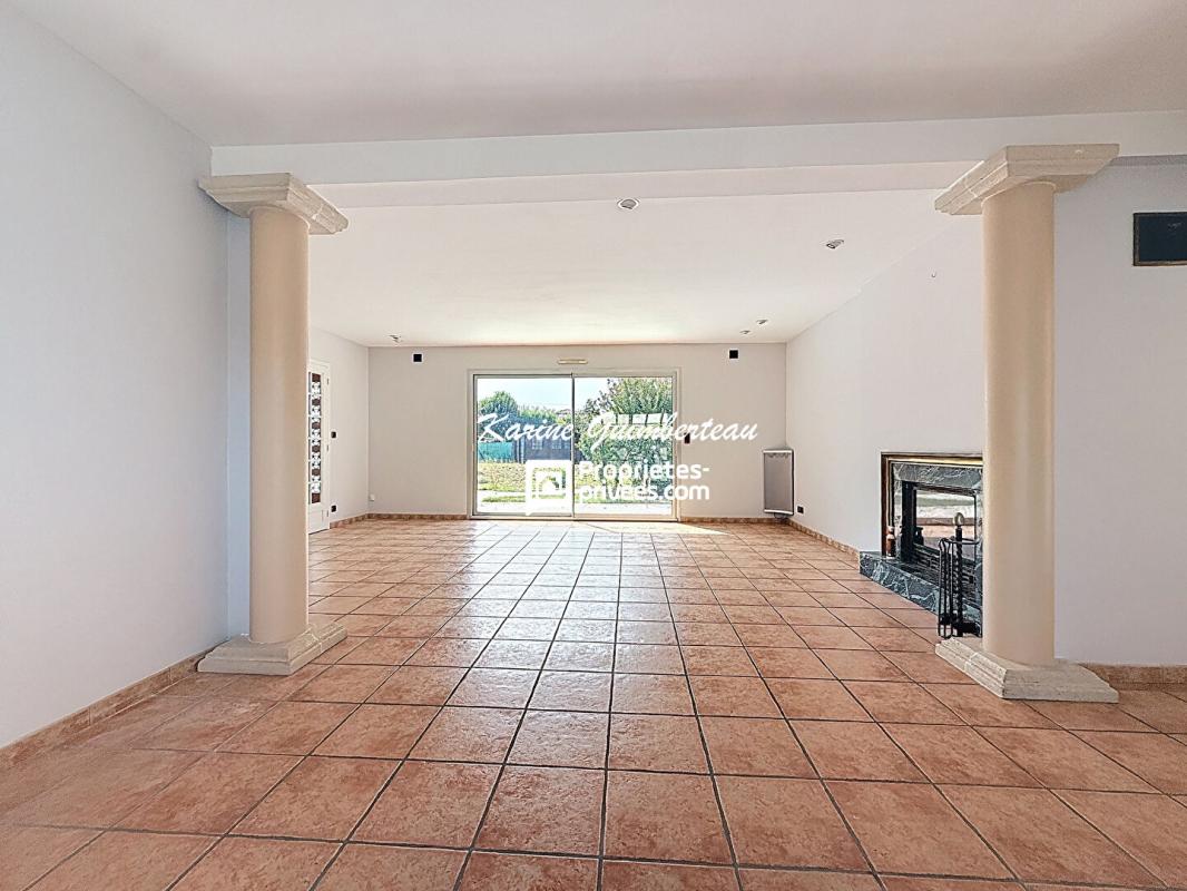 COUTRAS Coutras : Maison + studio + jardin arboré + garage 3