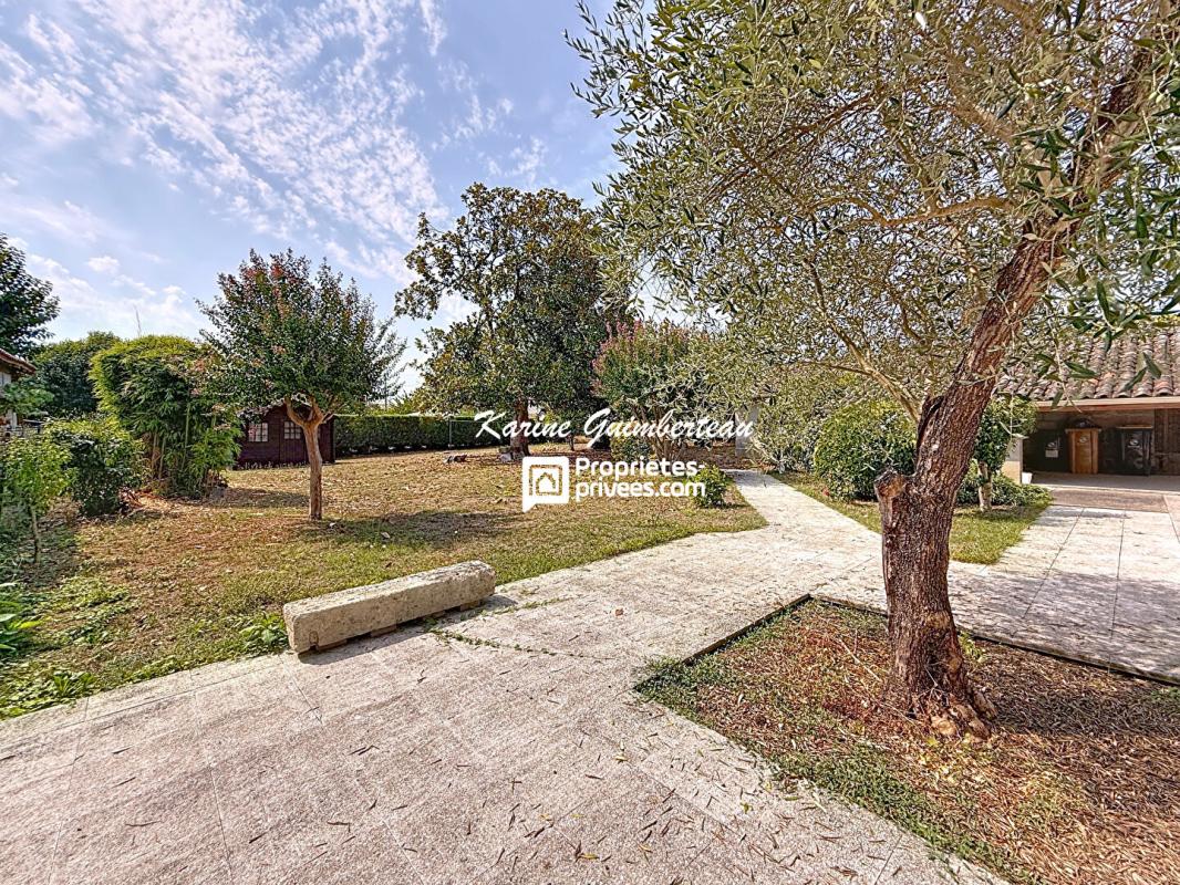 COUTRAS Coutras : Maison + studio + jardin arboré + garage 4