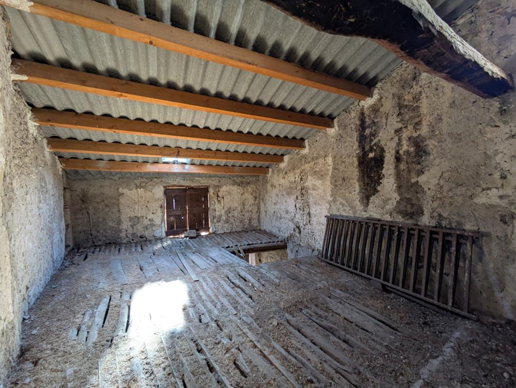 SAINT-MARTIN-DE-BROMES Maison de village à restaurer sur Saint Martin De Bromes 90 m2 12