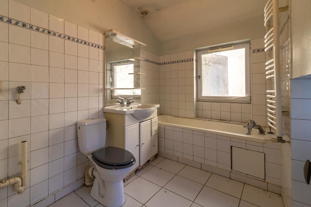 GENOUILLY Maison Genouilly 6 pièce(s) 104 m2 12