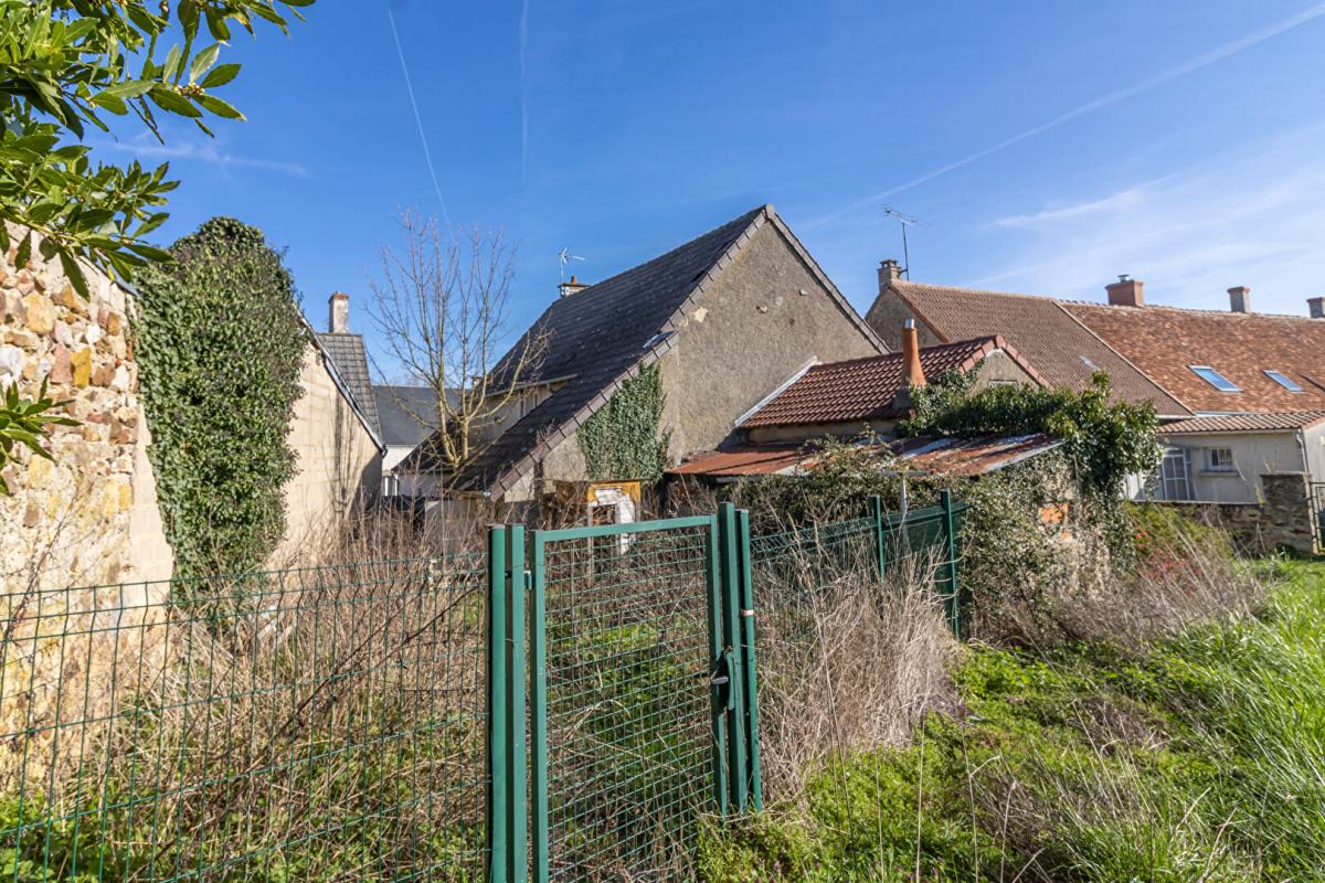 GENOUILLY Maison Genouilly 6 pièce(s) 104 m2 15