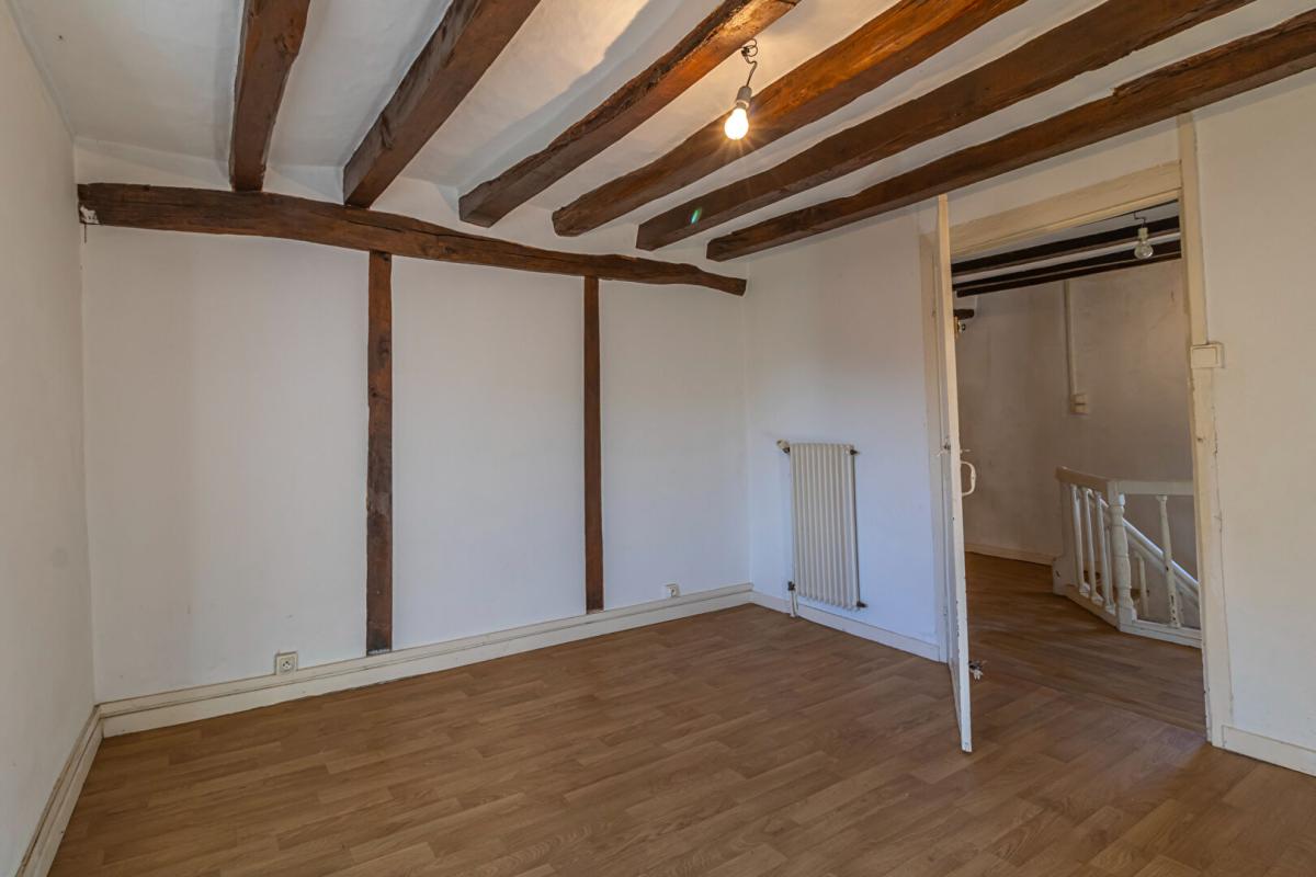 GENOUILLY Maison Genouilly 6 pièce(s) 104 m2 7