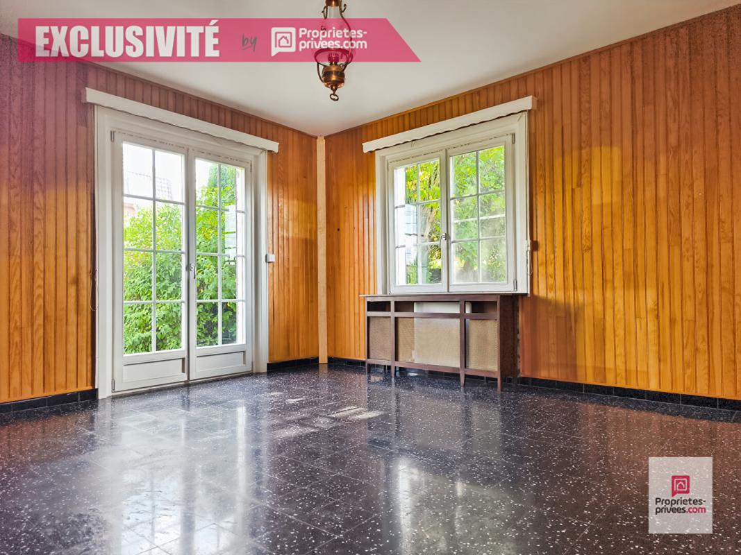 WATTRELOS Wattrelos, idéalement situé, plain pied avec 4 chambres, jardin, double garage 7