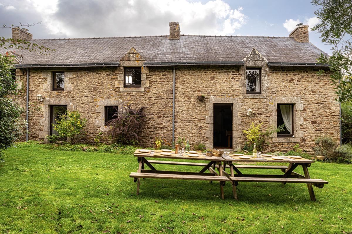 PLUVIGNER Longère  + Maison de pays - Idéal pour des Gîtes 1