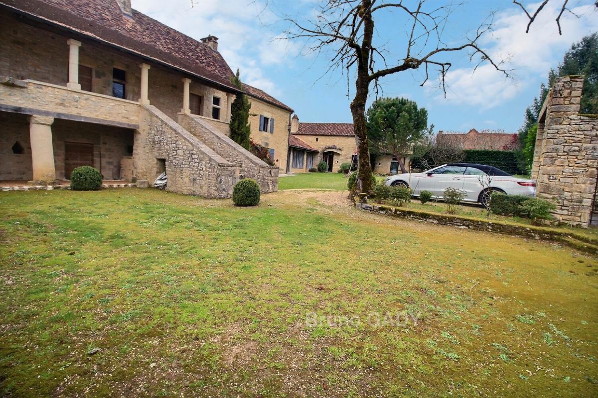 PERIGUEUX Demeure de prestige Savignac Les Eglises 320 m2 2