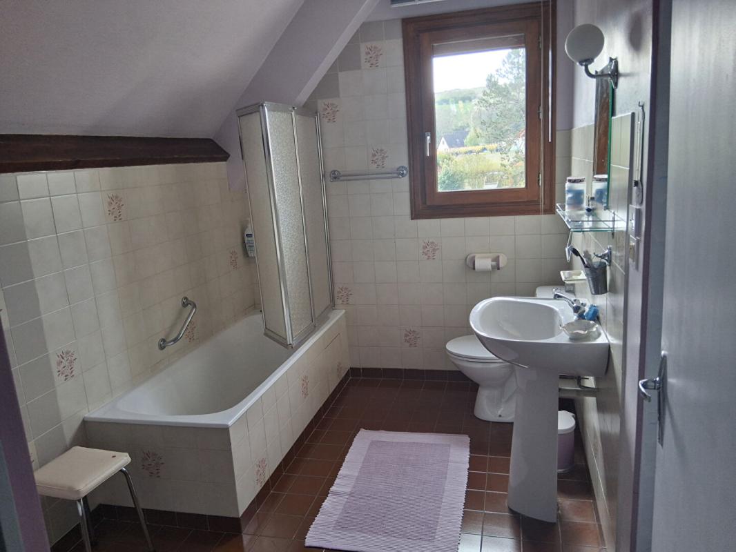 JUSSY Maison 4 pièce(s) 138 m2 8