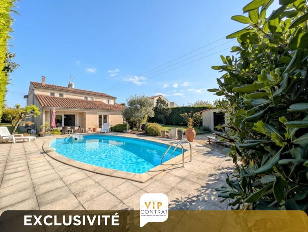 CHATEAUBERNARD Maison Chateaubernard 5 pièce(s) 160 m2 EXCULSIVITE VIP 17