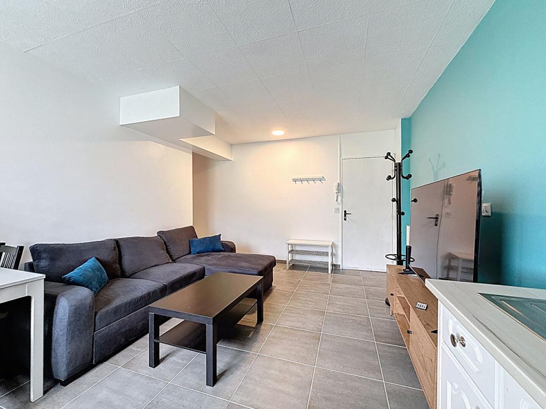 VANNES Appartement T2 de 38 m2, vendu meublé. Vannes Albert 1er Kercado 5