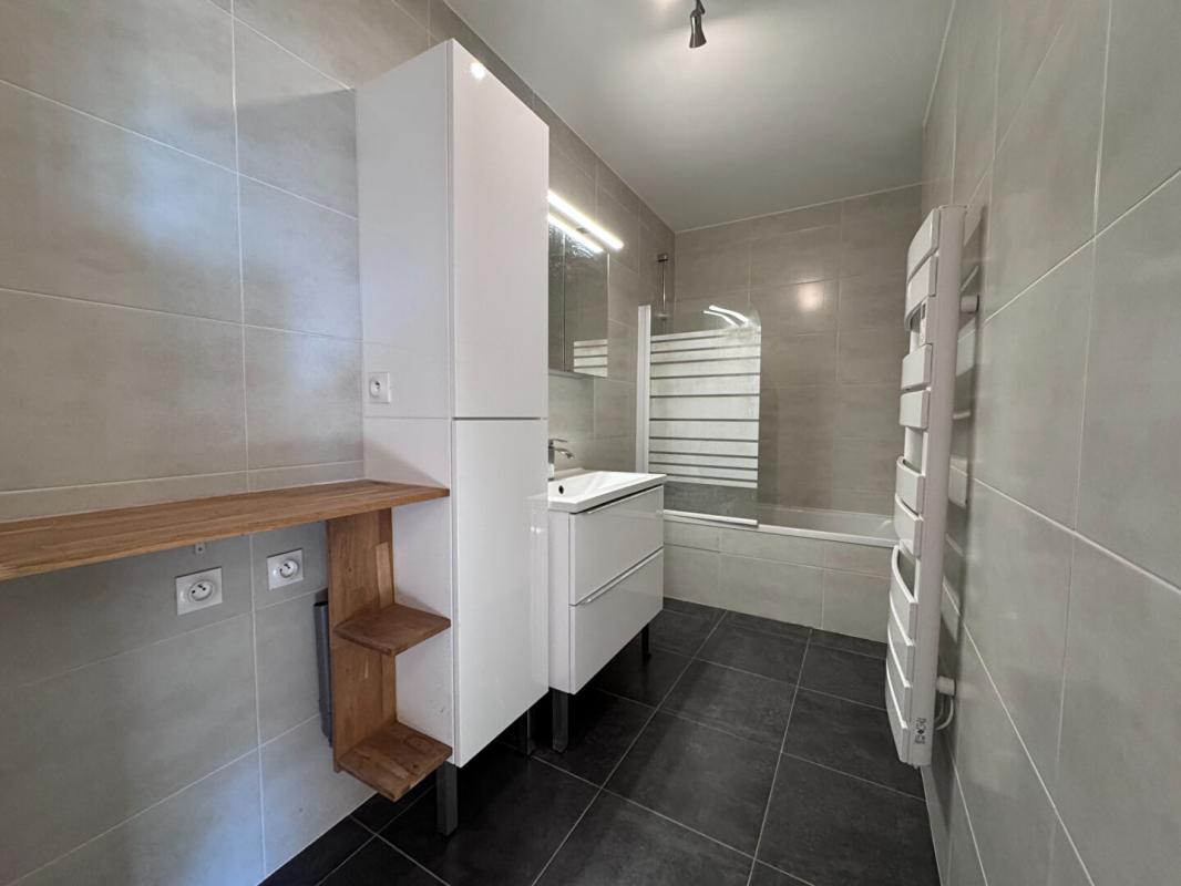 ARS-SUR-MOSELLE Appartement 2 chambres + Garage à 400 m de la gare d'Ars-sur-Moselle 3