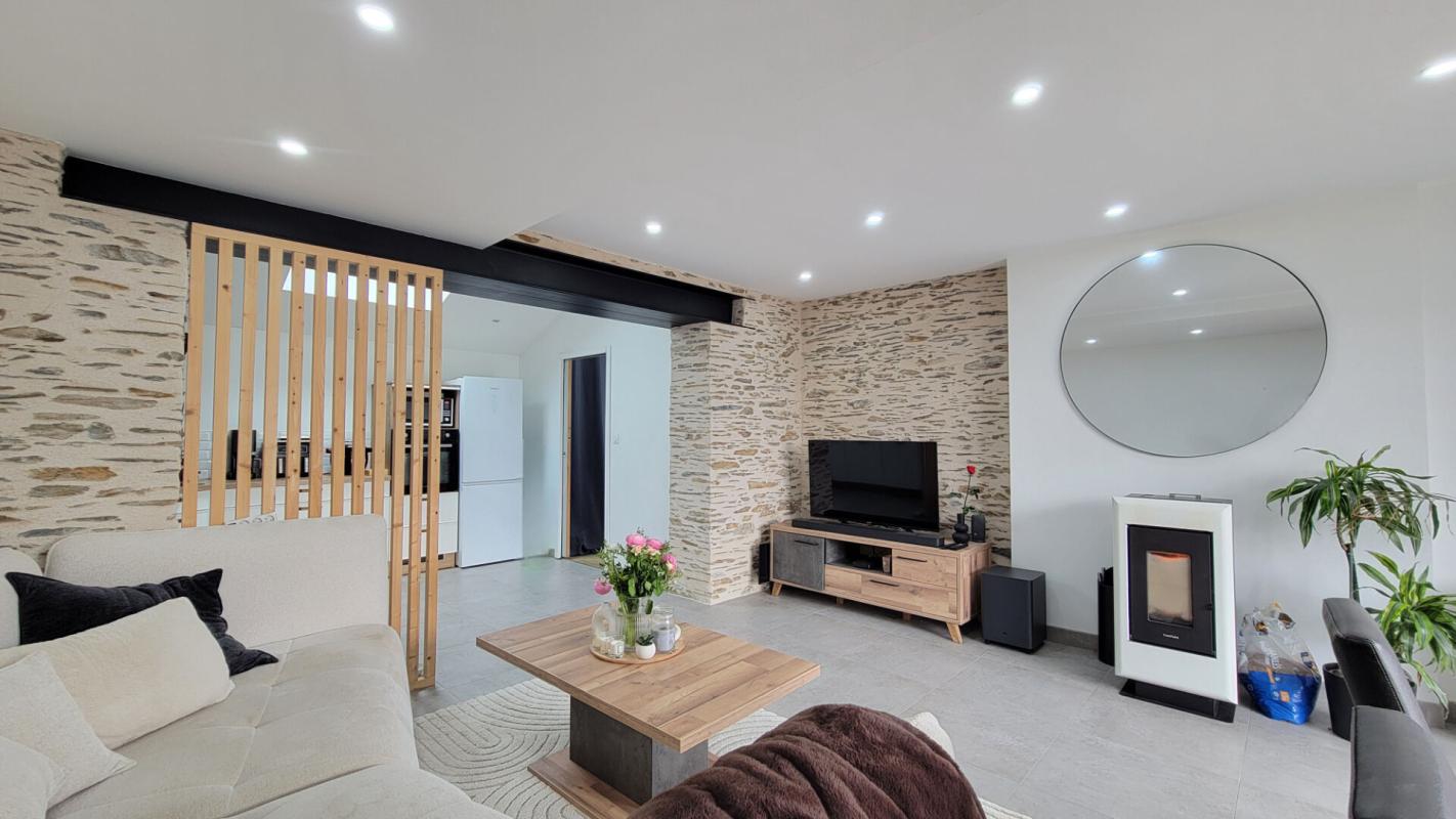 SEGRE Maison Segre En Anjou Bleu 4 pièce(s) 96 m2 1