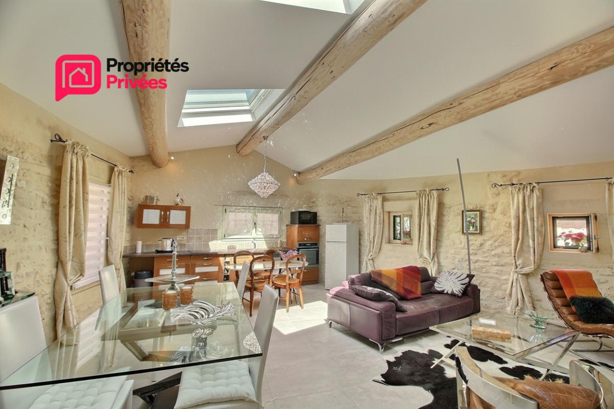 UZES UZES : A 5 km Maison de village 5 pièce(s) 118 m2, Terrasse , entièrement rénovée 10