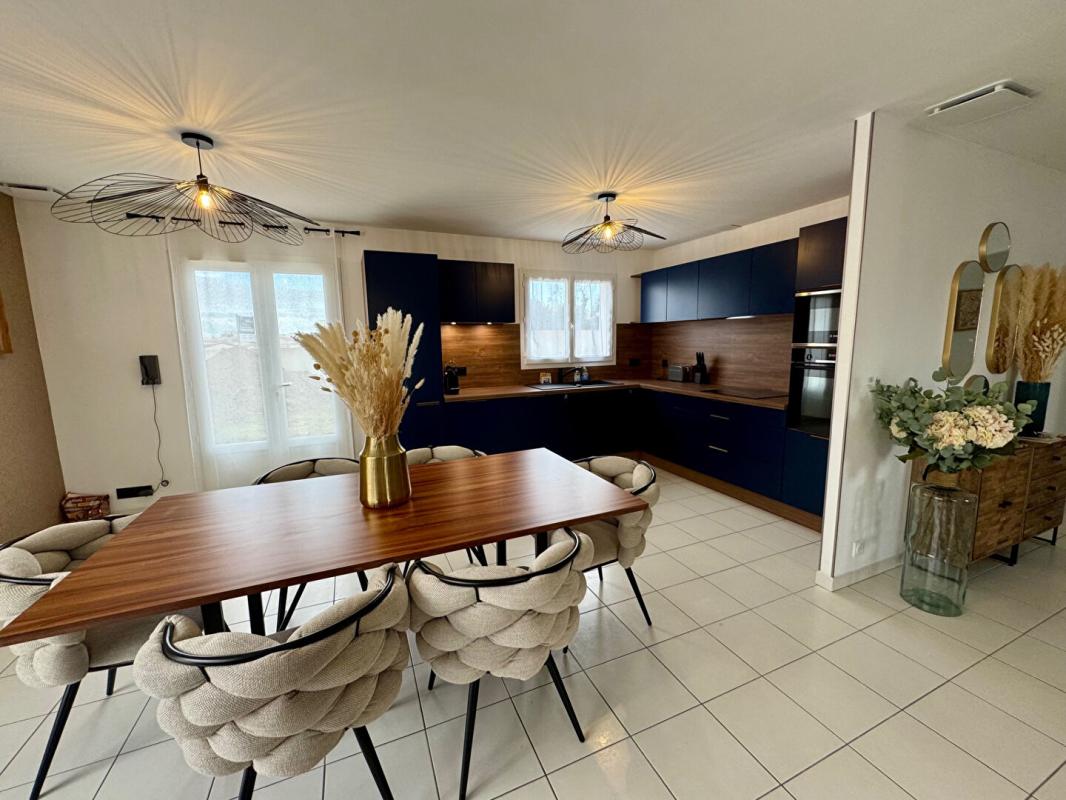 VAUX-SUR-MER Maison Vaux Sur Mer plain pied 100 m2 avec piscine 5