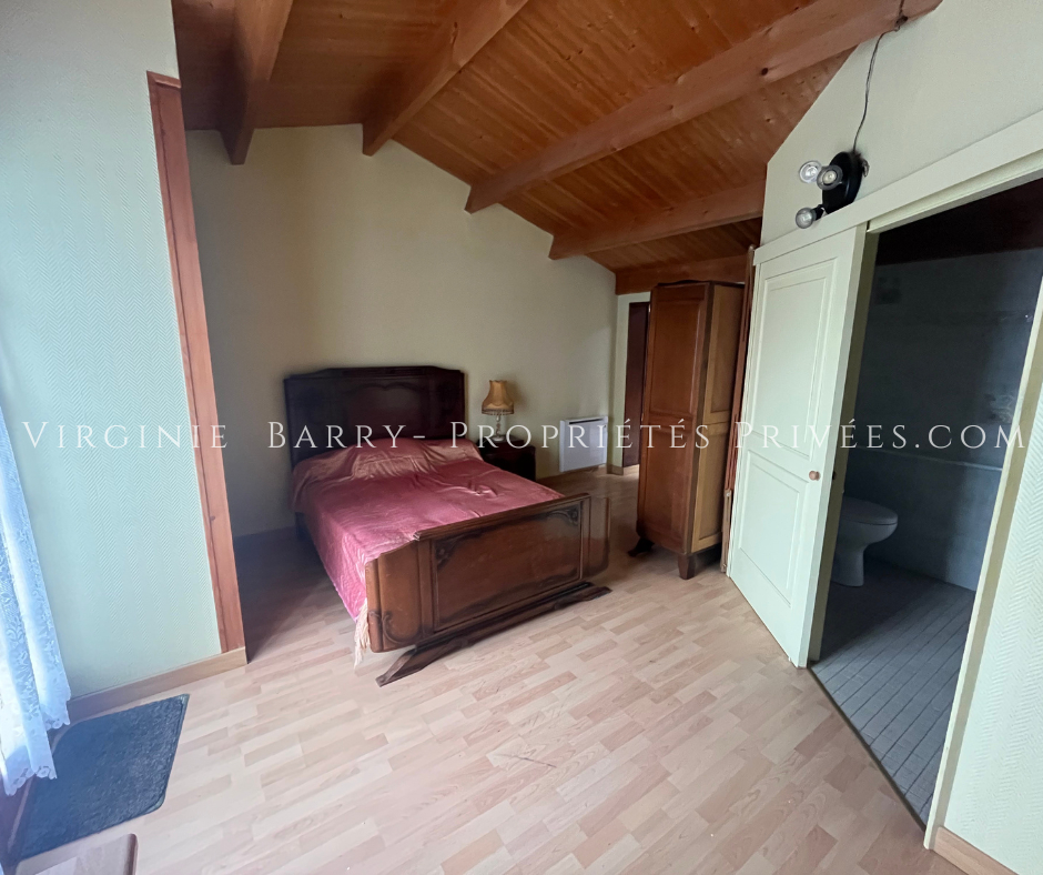 ECHILLAIS BELLE MAISON T5 DE PLAIN PIED NON MITOYENNE 7