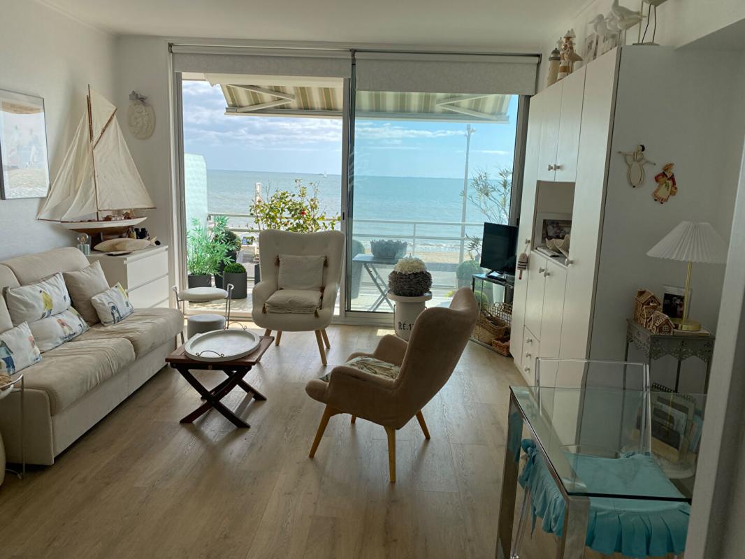 LA BAULE-ESCOUBLAC Face mer  Appartement  1 pièce(s) 32 m2 entierment rénové 8