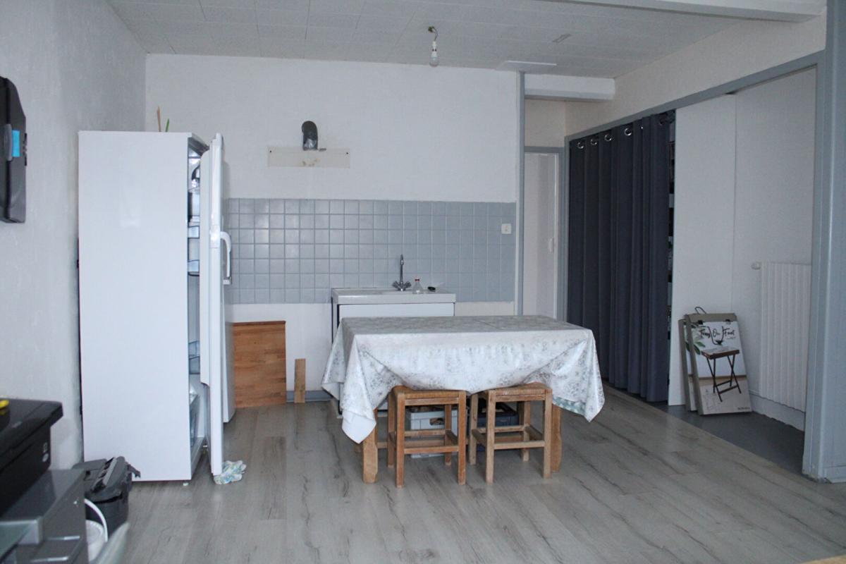 LANGOGNE Maison avec jardin Langogne 9 pièce(s) 190 m2 avec appartement independant 10