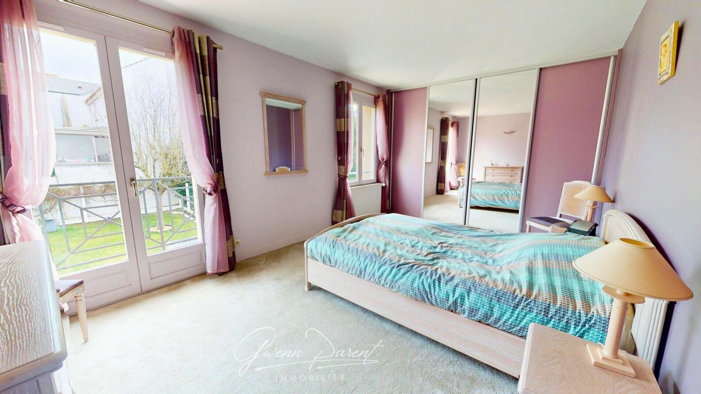 CACHAN Secteur Centre/Bas-Coteau  - Maison familiale 8P (6 chambres + bureau + sous-sol intégral) 10