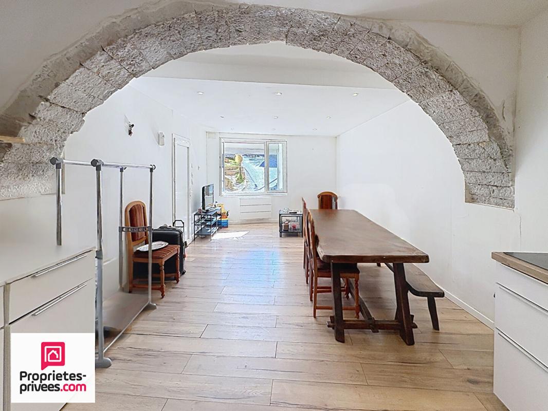 RIANS RIANS Appartement T2 45 m² RDC 9