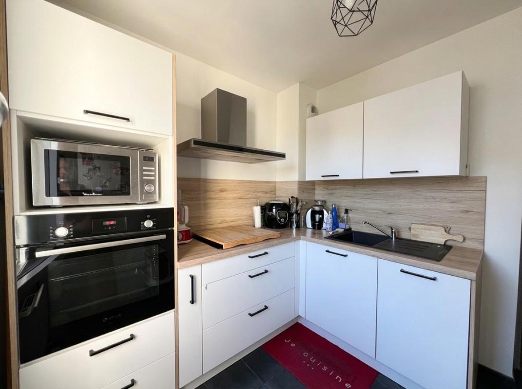 RIOM Appartement rénové au dernier étage 5