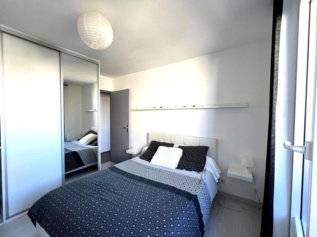 RIOM Appartement rénové au dernier étage 6