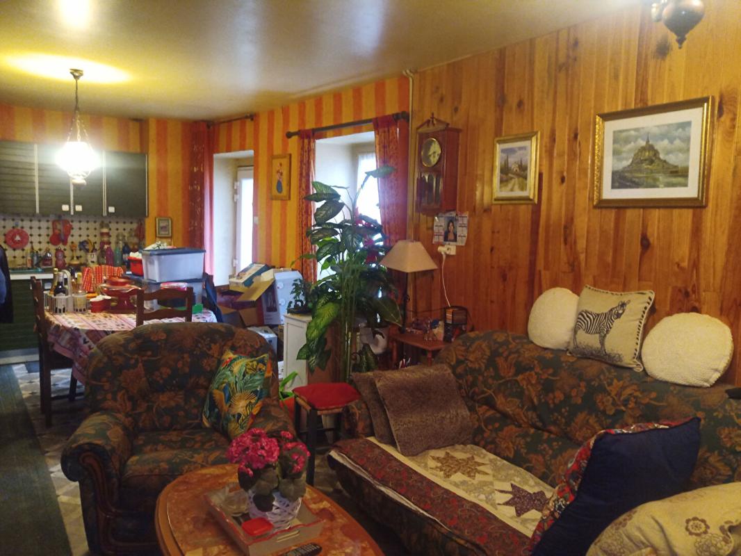 ESPALY-SAINT-MARCEL Espaly-Saint-Marcel(43), maison de village, 60m2 habitables, 2 chambres 1