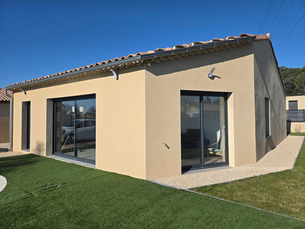 BOISSET-ET-GAUJAC Confortable Villa de 101 M2, 3 Chambres tout confort avec piscine sur 620 M2 de terrain 1