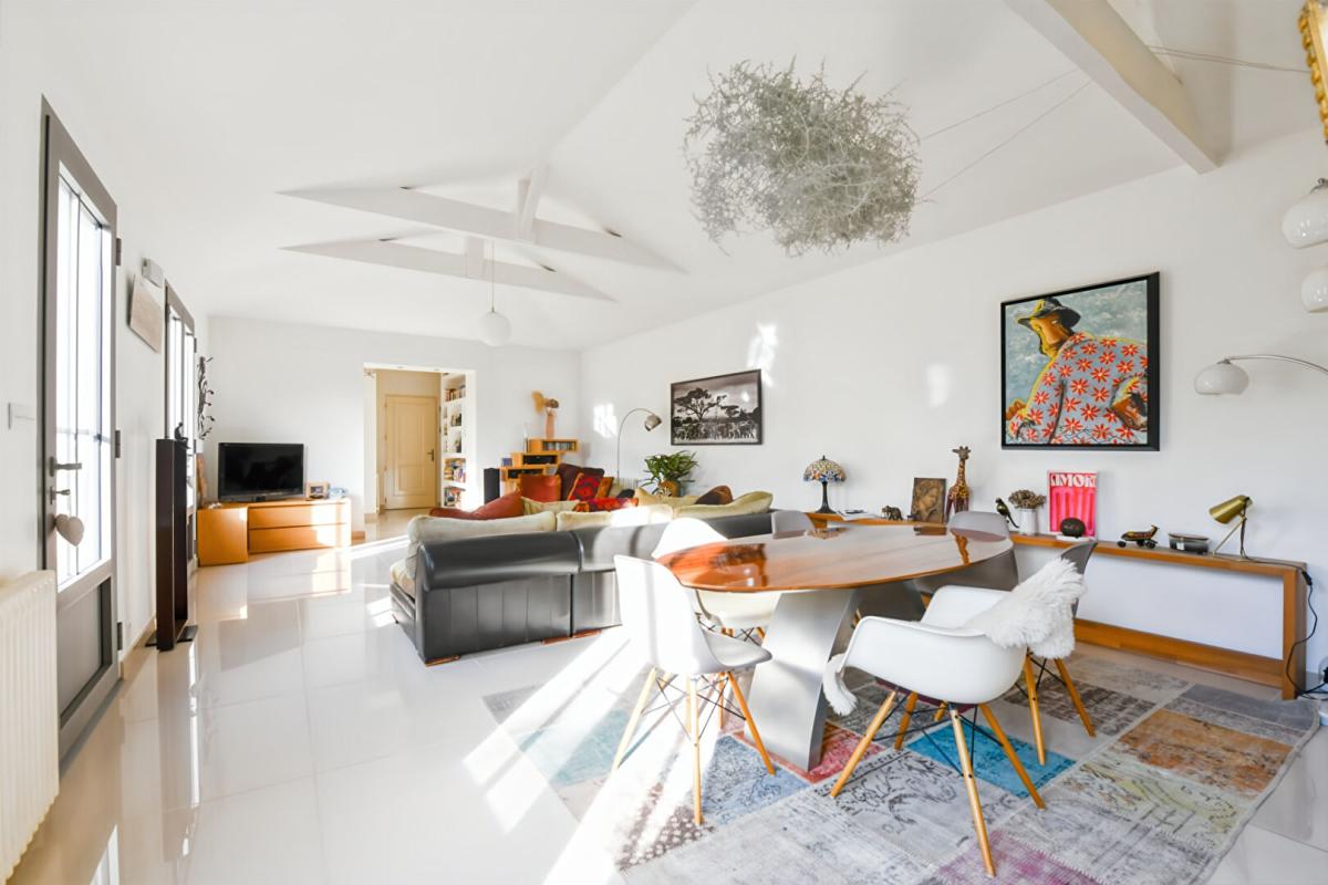 BORDEAUX Belle maison familiale en pierre - 245 m² habitables - Jardin intime - Bordeaux Sacré-Coeur 1