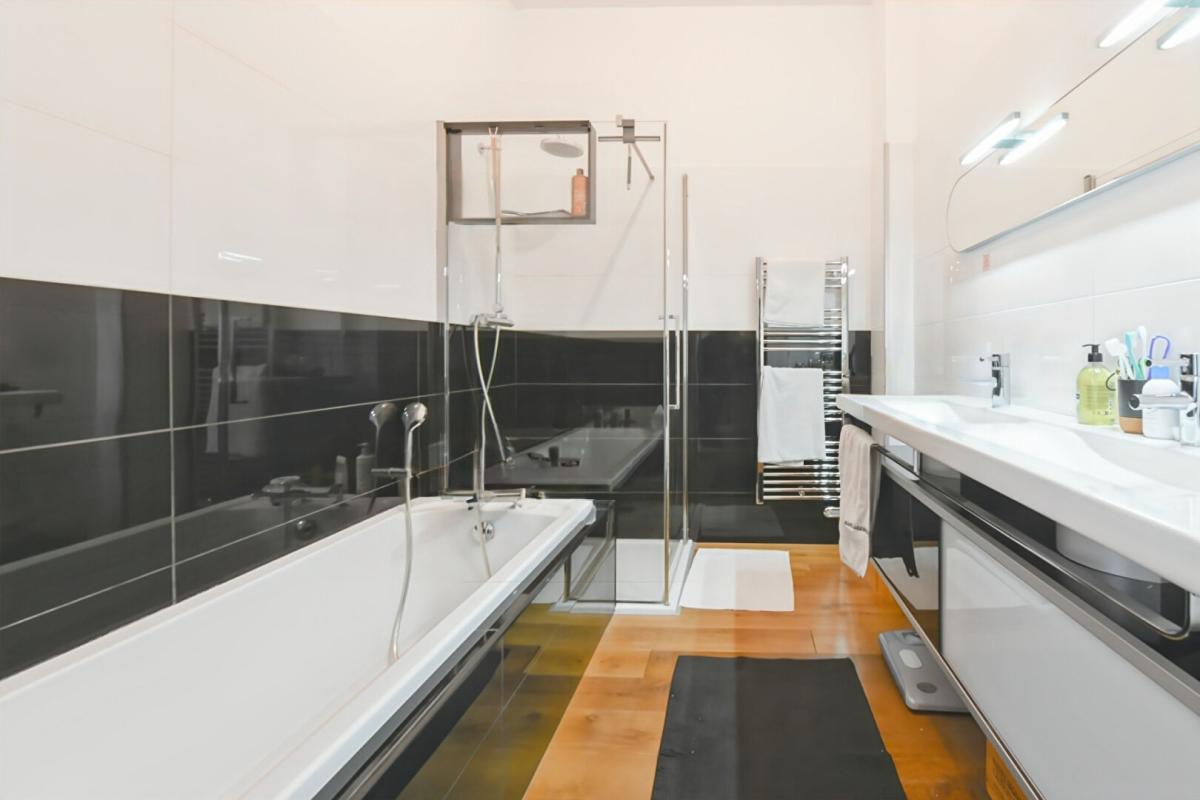 BORDEAUX Belle maison familiale en pierre - 245 m² habitables - Jardin intime - Bordeaux Sacré-Coeur 10