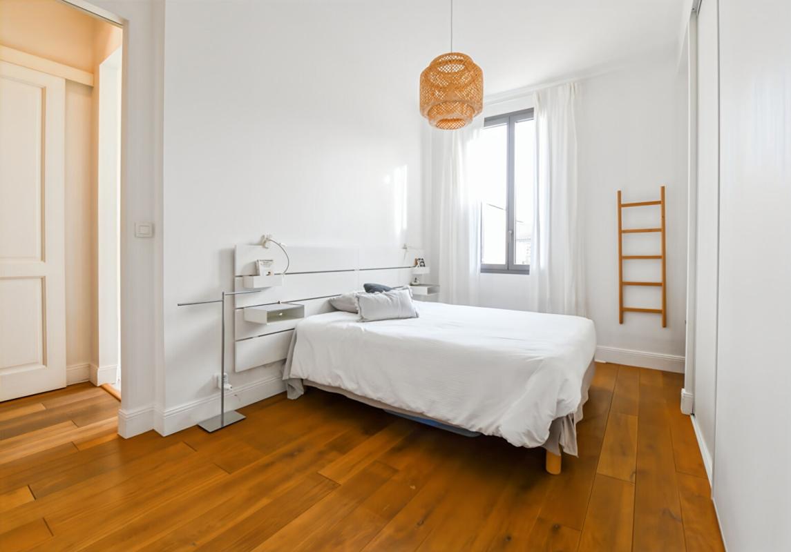 BORDEAUX Belle maison familiale en pierre - 245 m² habitables - Jardin intime - Bordeaux Sacré-Coeur 5