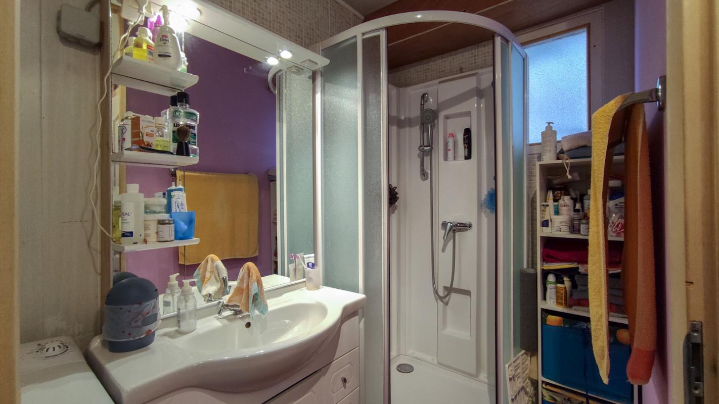 LA LONDE-LES-MAURES EXCLUSIVITE LA LONDE LES MAURES Appartement T3+terrasses+jardin+parking 12