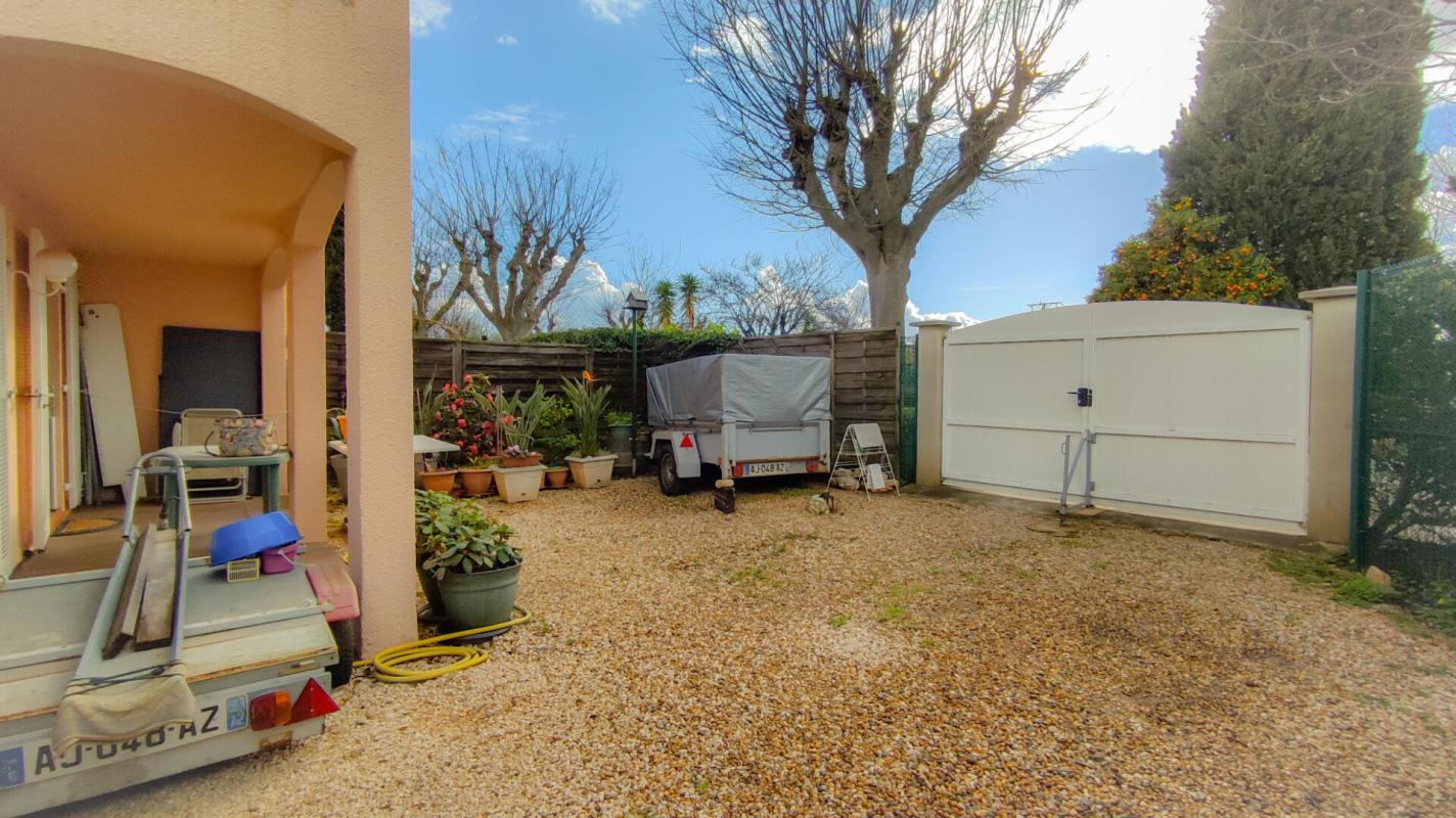 LA LONDE-LES-MAURES EXCLUSIVITE LA LONDE LES MAURES Appartement T3+terrasses+jardin+parking 15