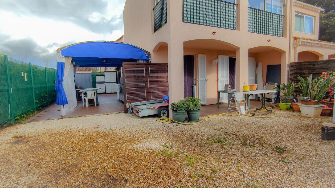 LA LONDE-LES-MAURES EXCLUSIVITE LA LONDE LES MAURES Appartement T3+terrasses+jardin+parking 6