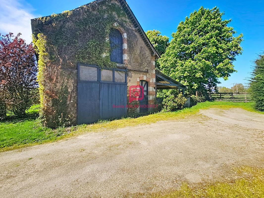 SAINT-AIGNAN-SUR-ROE Maison 191 m² - 6 pièces 11