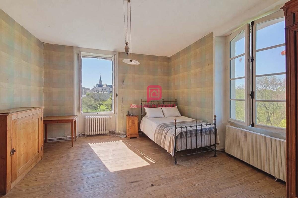 SAINT-AIGNAN-SUR-ROE Maison 191 m² - 6 pièces 7