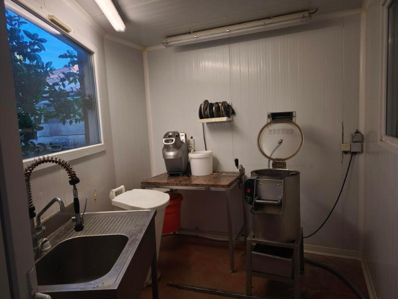 MAZAMET MAZAMET (81) - BOUCHERIE CHARCUTERIE TRAITEUR 13