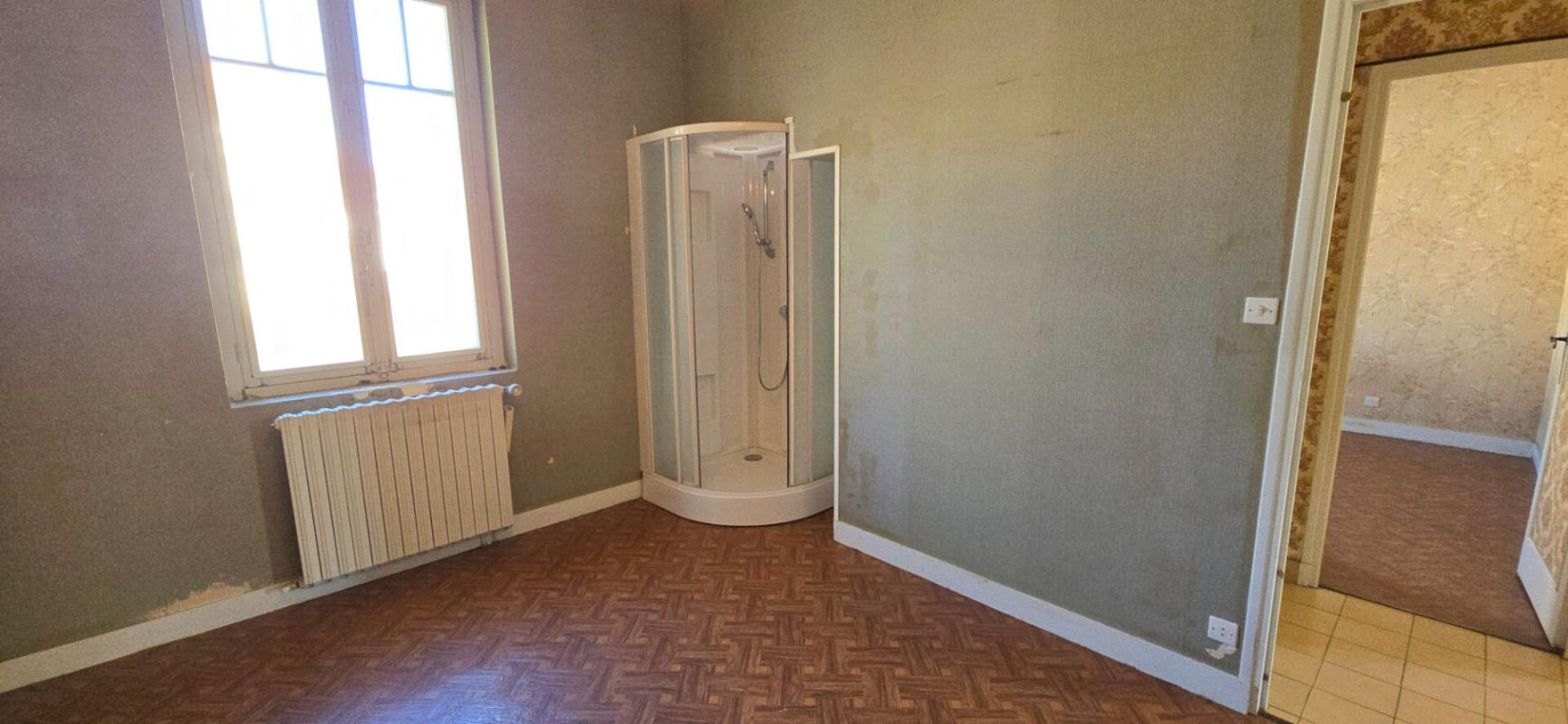 PERIGUEUX Maison  individuelle type 6, quartier Vésone 9