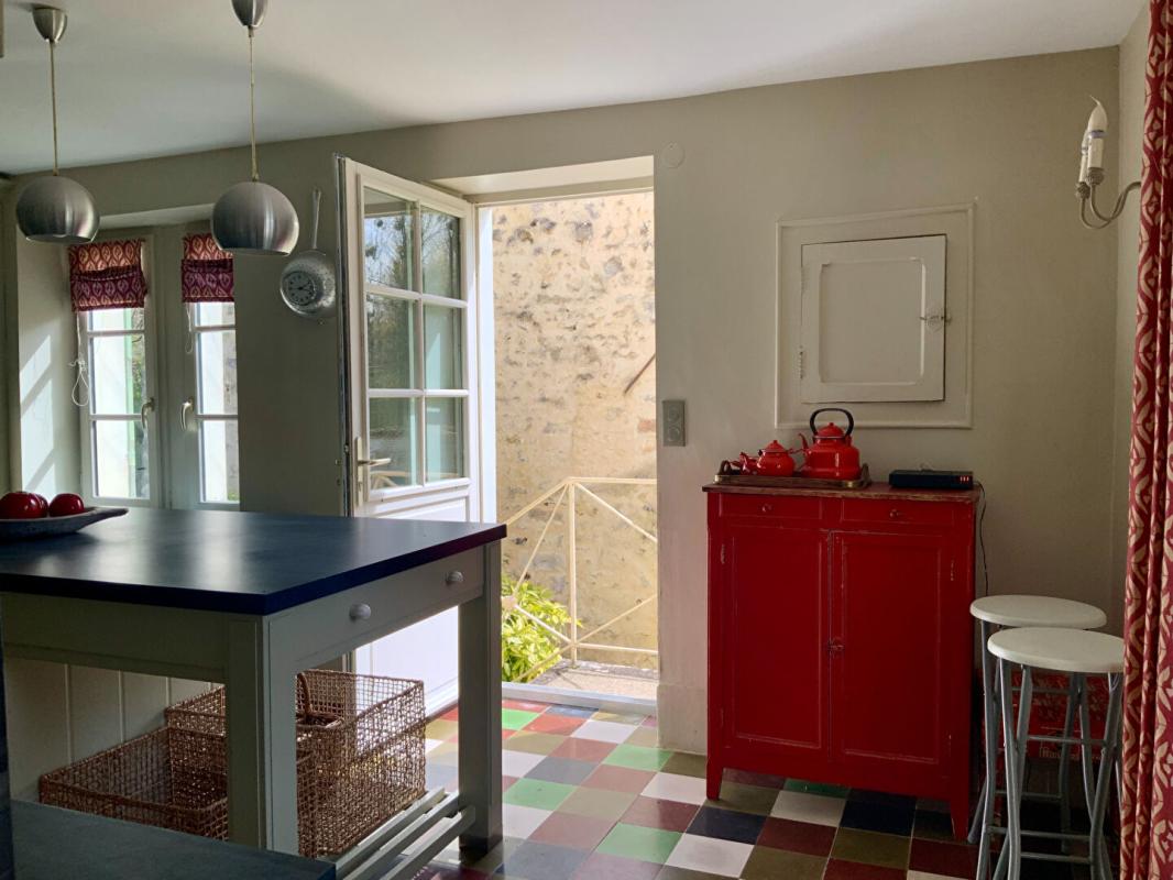 DORMELLES Elégante maison en pierre au coeur de la nature - Vue foret & charme authentiques à Dormelles 11