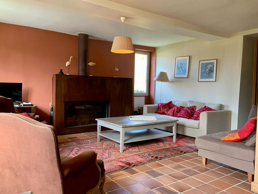 DORMELLES Elégante maison en pierre au coeur de la nature - Vue foret & charme authentiques à Dormelles 7